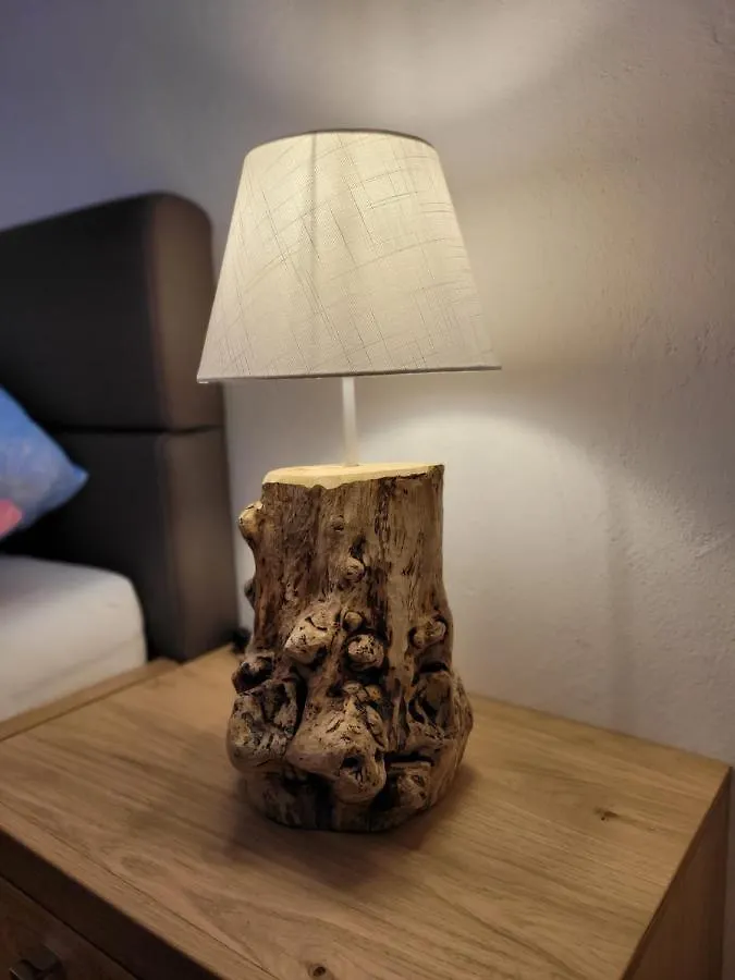Ebenerdige Ferienwohnung Beim Schmoelz Hopferau